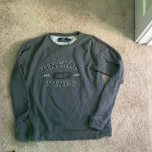 Vineyard vines sweater